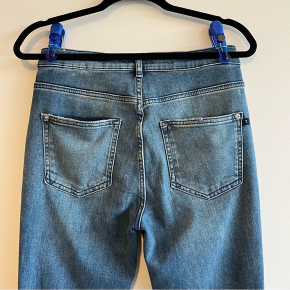 Pilcro The Icon High Waist Flare Jeans - Picture 6 of 10